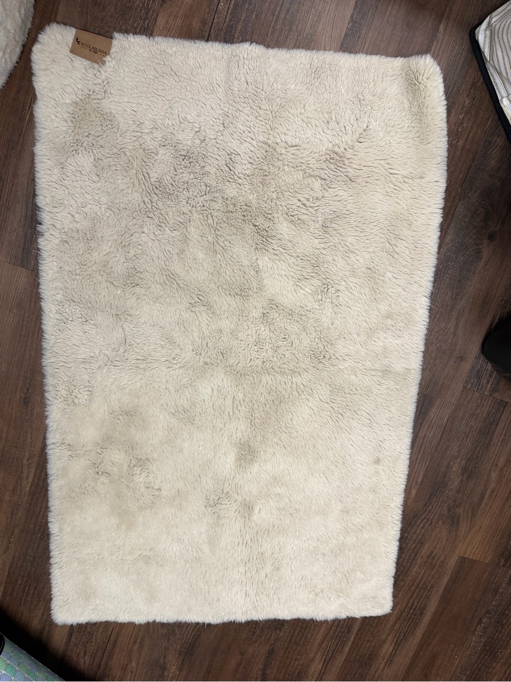 Koolaburra tan Plush Faux Shearling Accent Rug